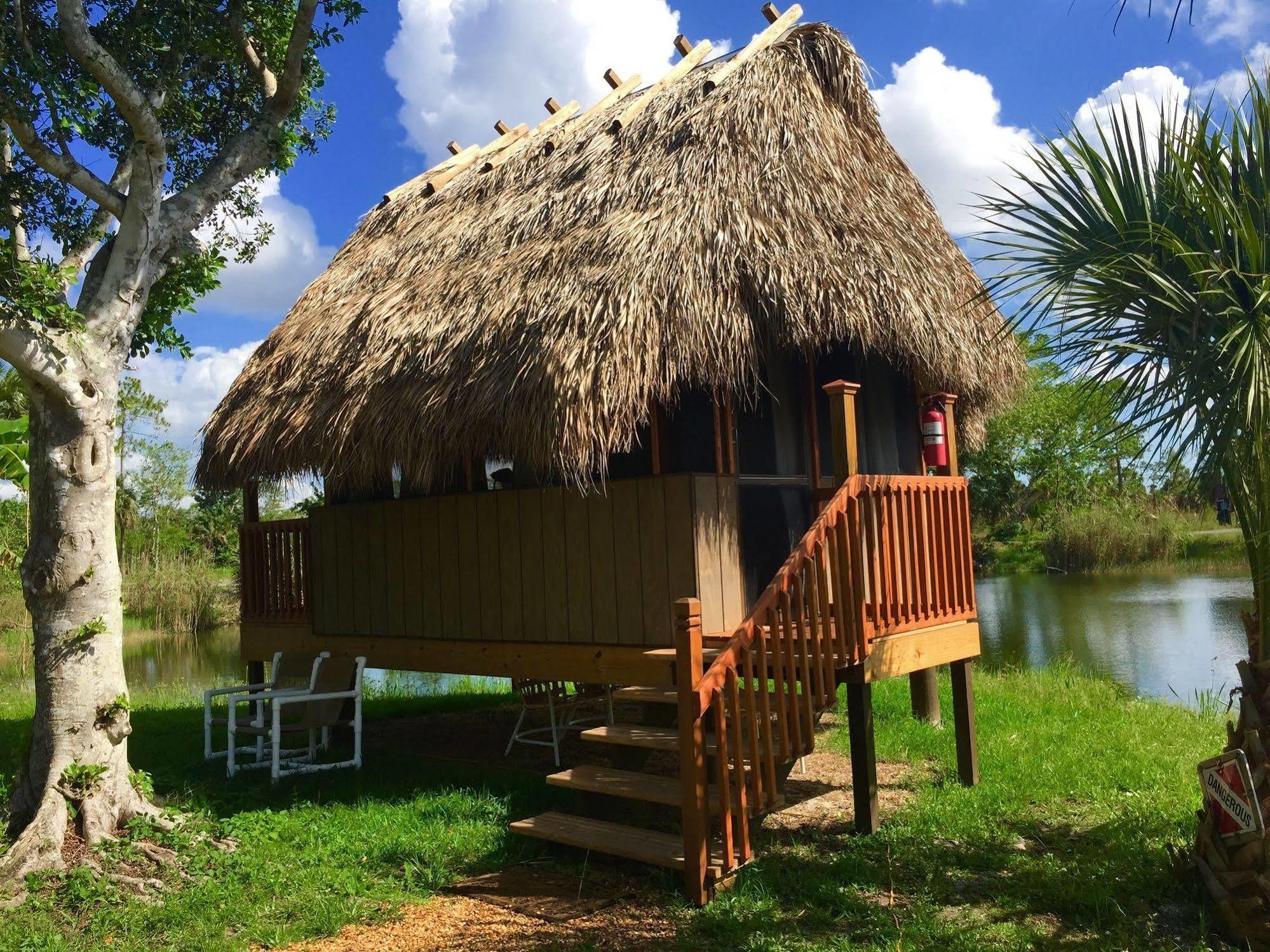 Everglades Chickee Cottage & Bungalow - Ochopee מראה חיצוני תמונה