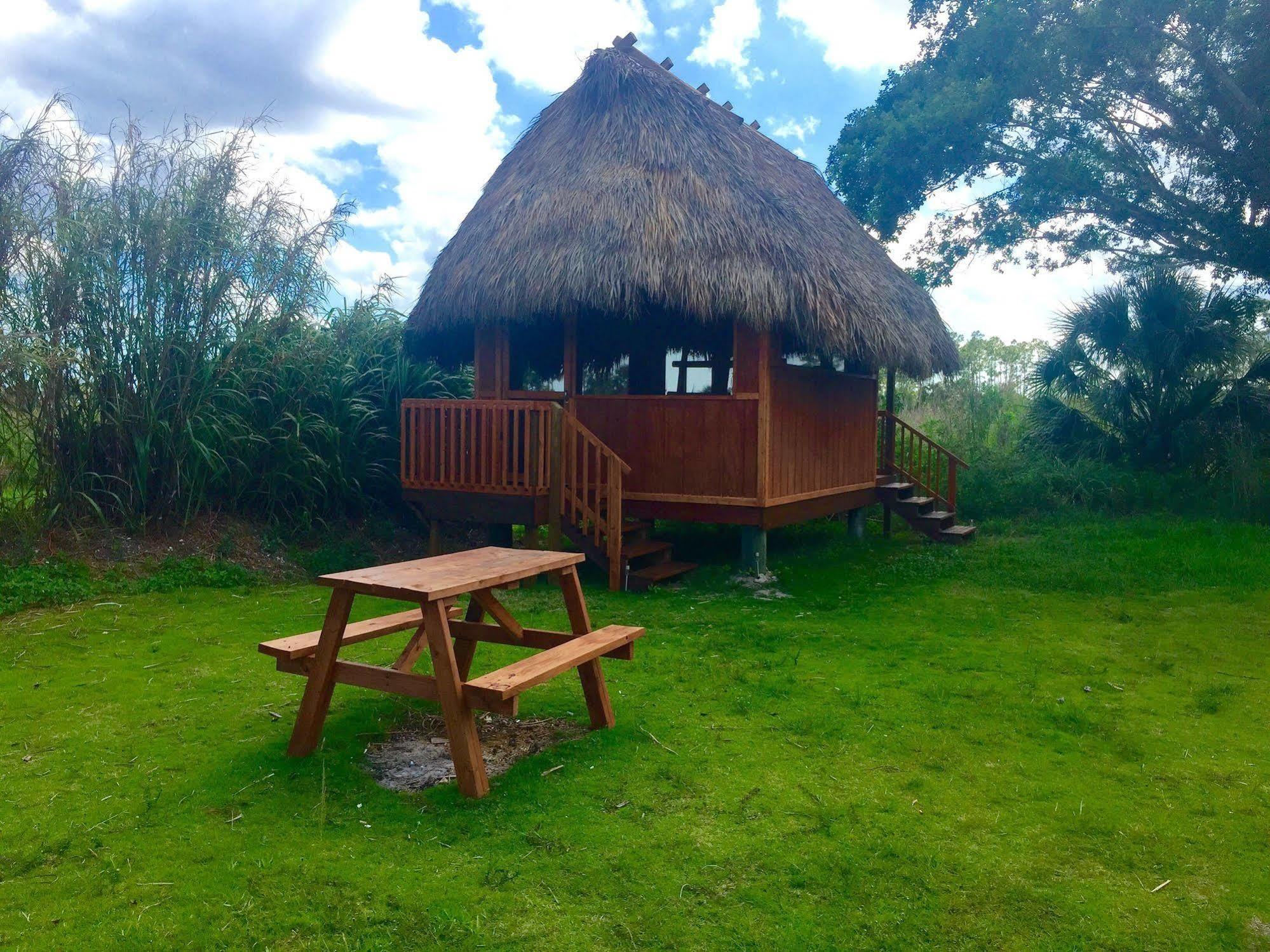Everglades Chickee Cottage & Bungalow - Ochopee מראה חיצוני תמונה